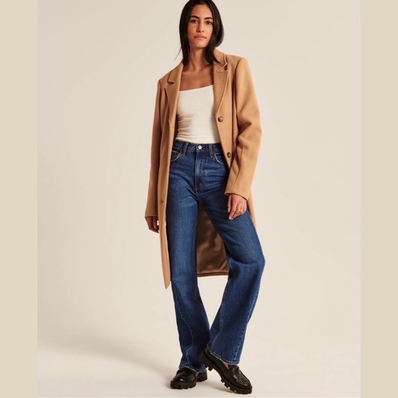 ❌SOLD❌ (NWOT) A&F Square Neck Long Sleeve Bodysuit - Picture 4 of 8